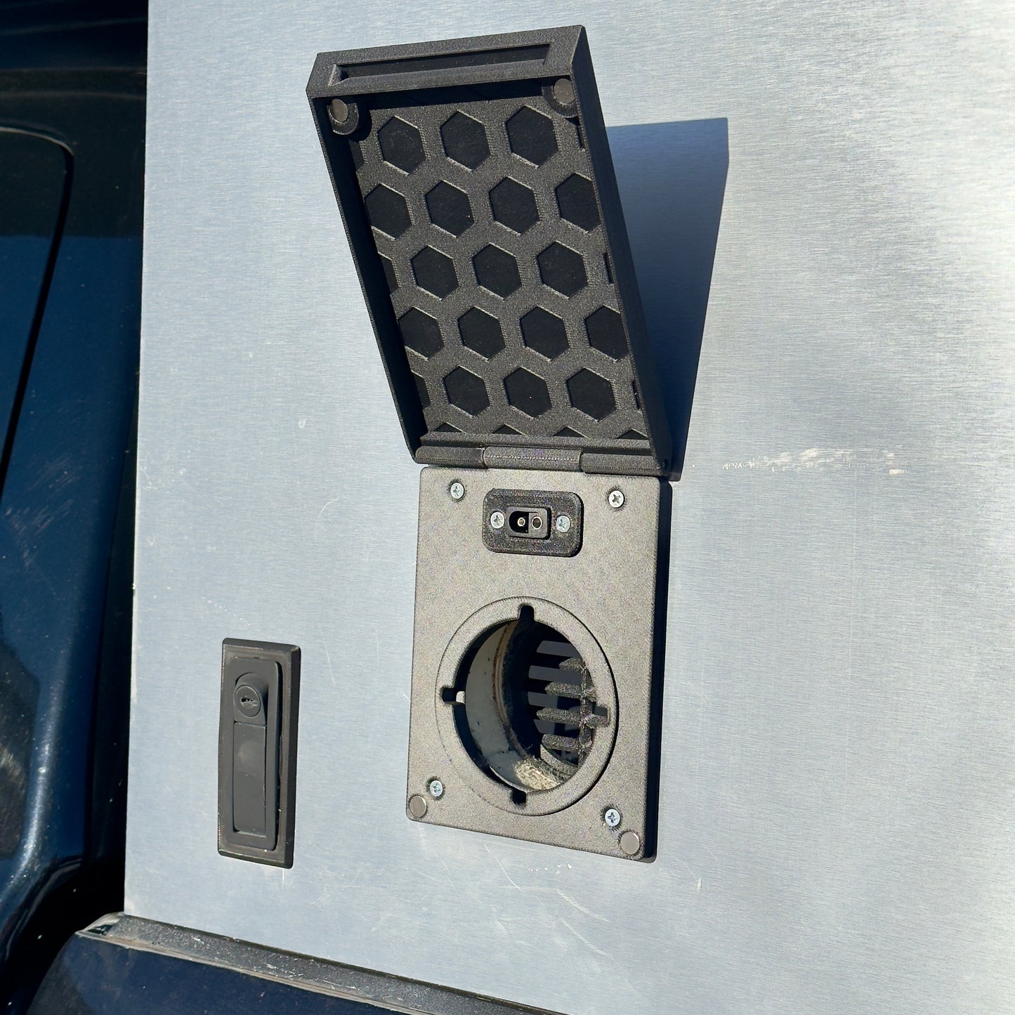 Bend 3DP - Diesel Heater Port Attachment System