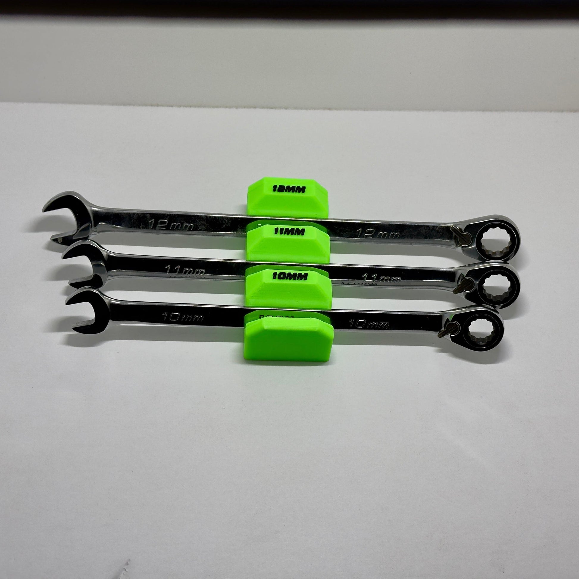 Labeled Wrench Holder – Modular Magnetic Wrench Organizer for Toolboxes