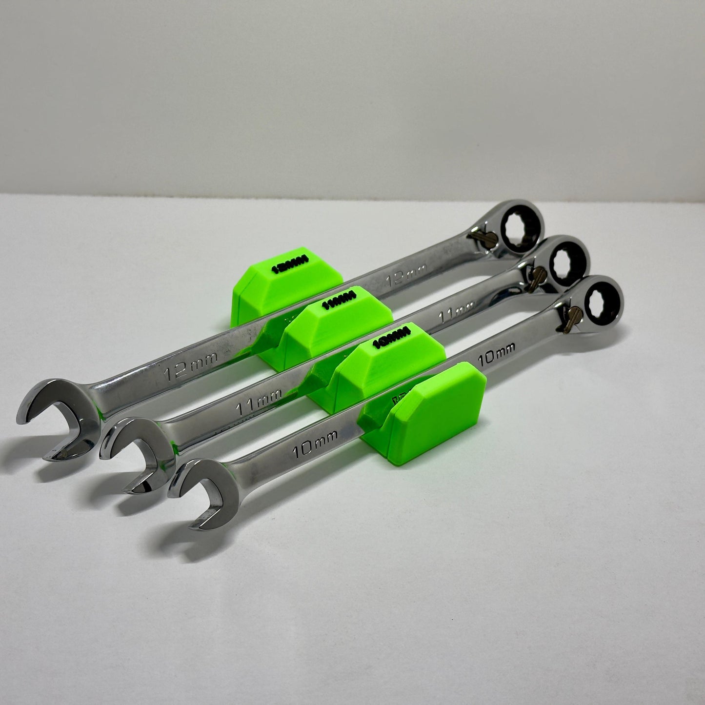 Labeled Wrench Holder – Modular Magnetic Wrench Organizer for Toolboxes