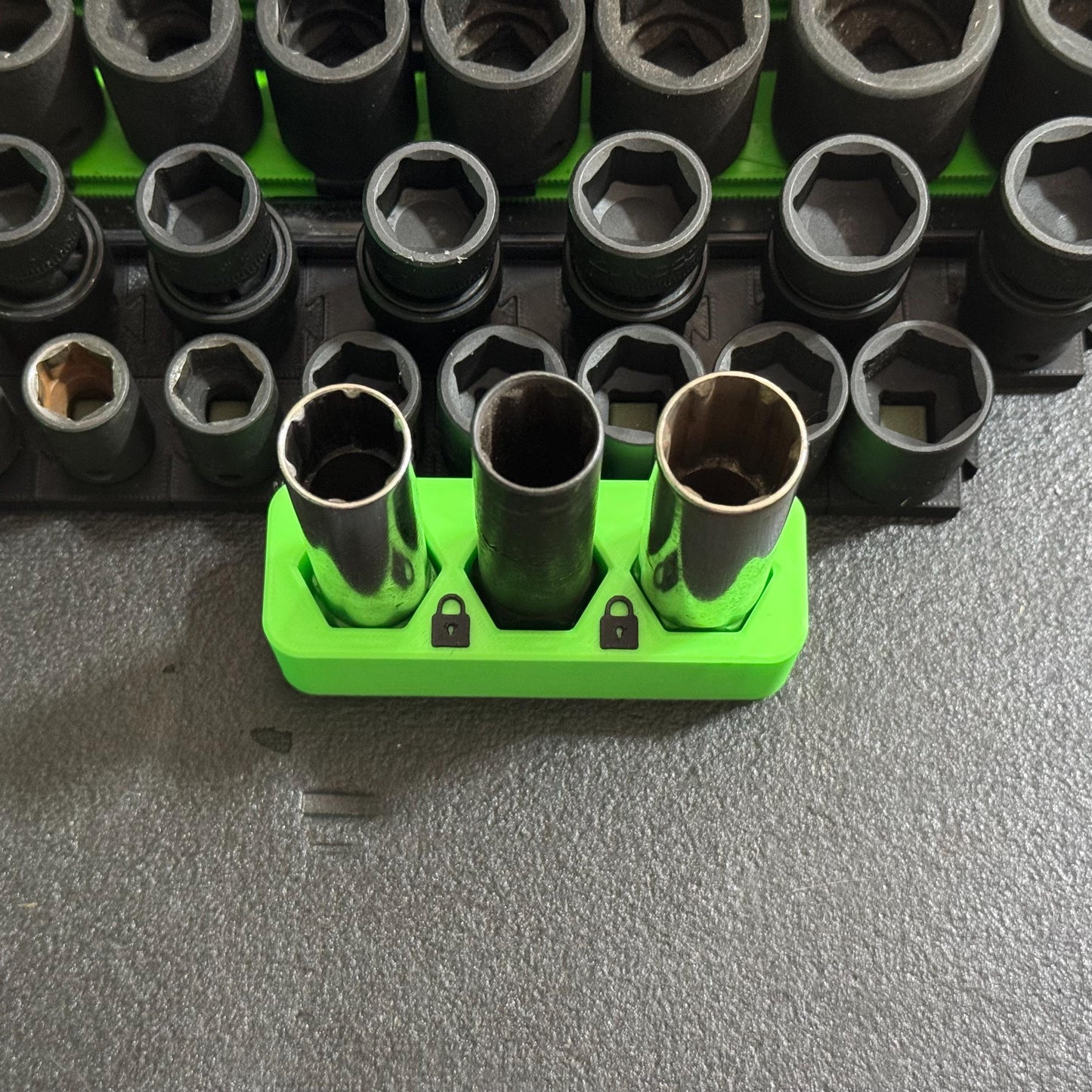 Magnetic Wheel Lock Key Holder – Wheel Lock Socket Organizer for Toolboxes