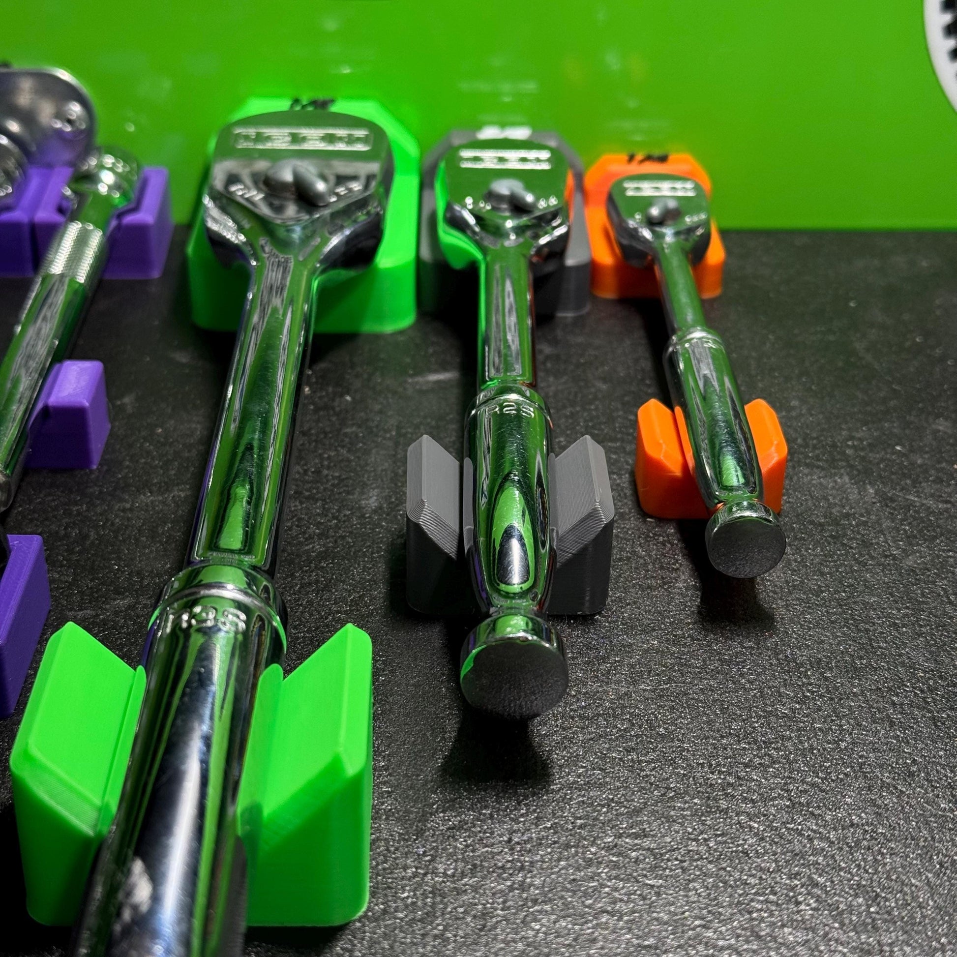 Ratchet Holder – Low Profile Lay-Flat Organizer for Toolboxes