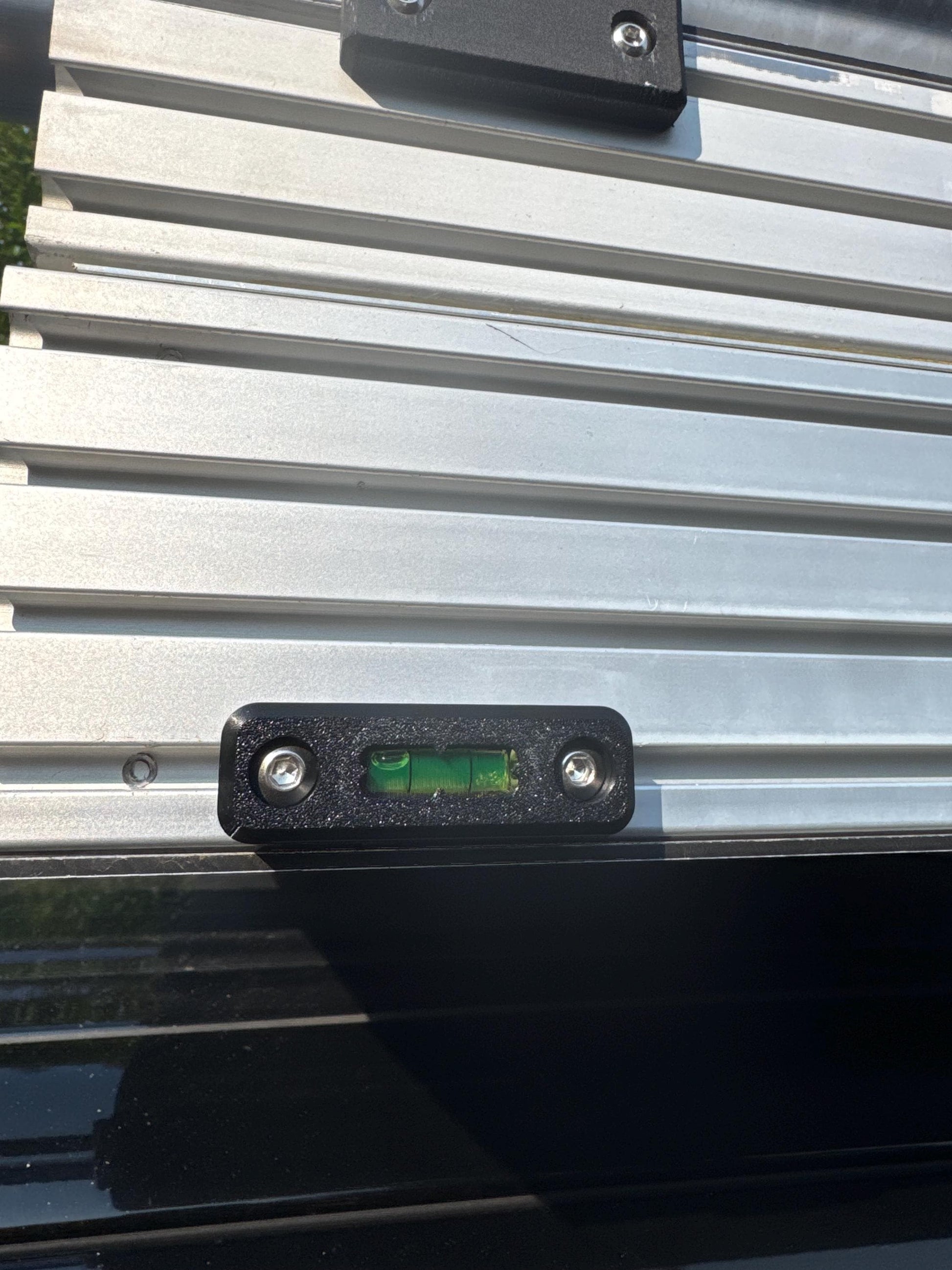 Universal Rooftop Tent / Camper Level Kit – T-Slot Roof Rack and 80/20 Rail Bubble Levels