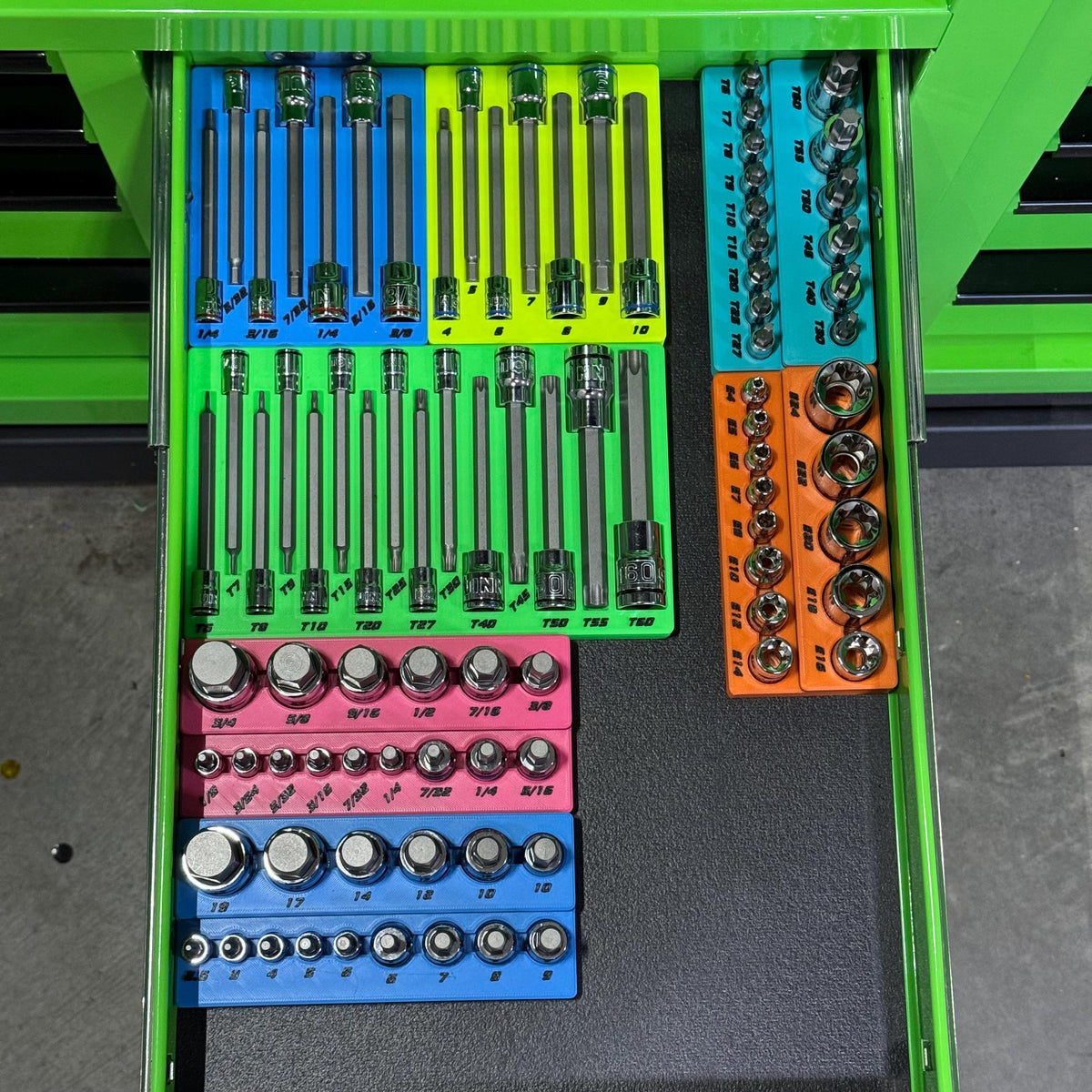 Colorful labeled Quinn bit socket holders