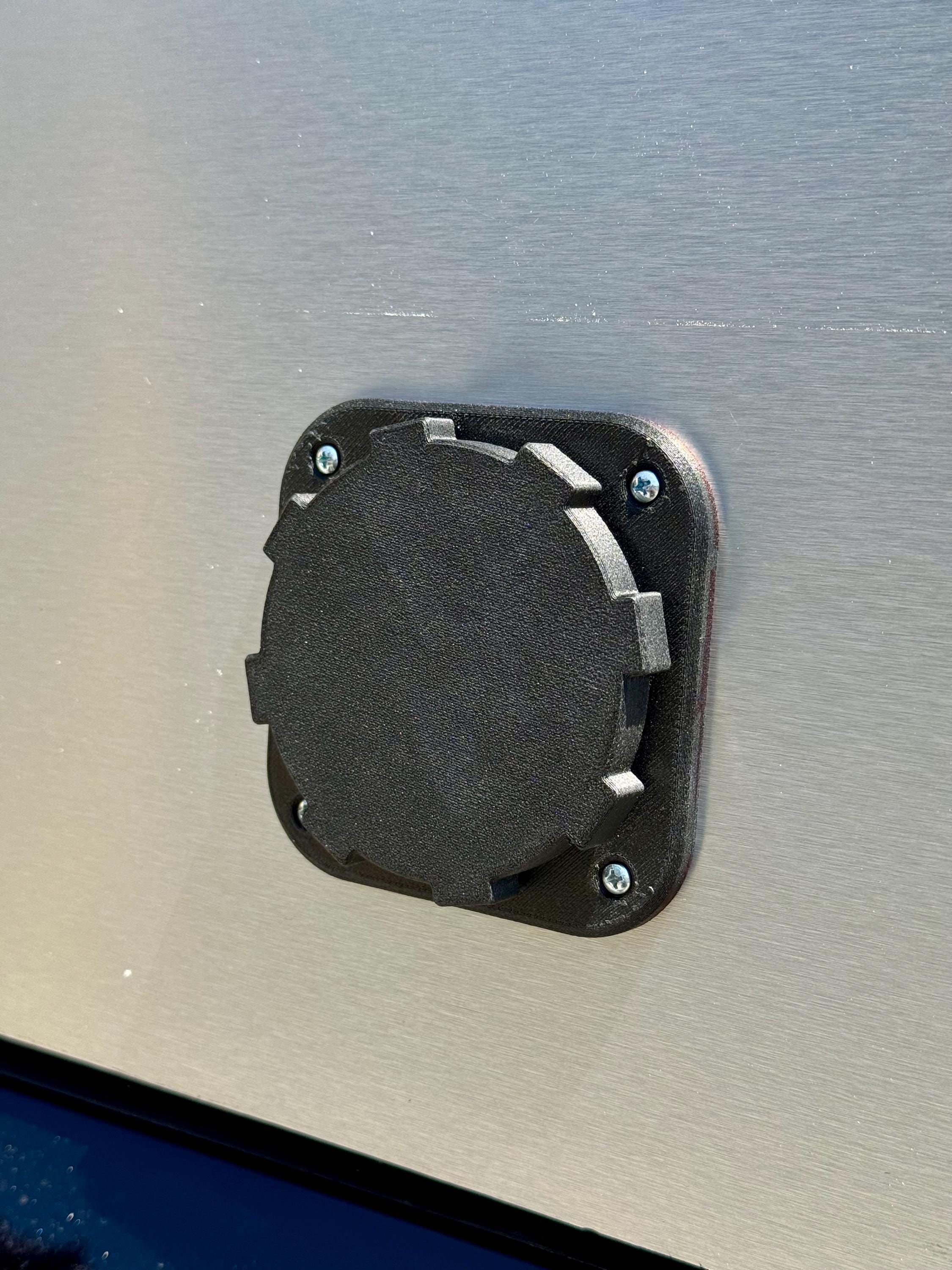 Bend 3DP diesel heater wall port mounted in a camper wall
